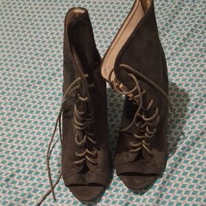 Stylish Brown Lace-Up Women's Shoes